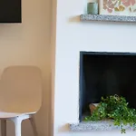Calolden Apartment *